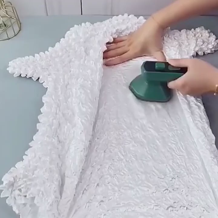 ✈️ Portable Iron Travel Steamer – The Wrinkle Fix You’ve Definitely Scrolled Past