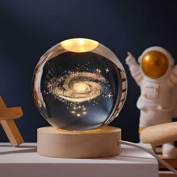 🌌 CosmosSphere – 3D Solar System Crystal Lamp